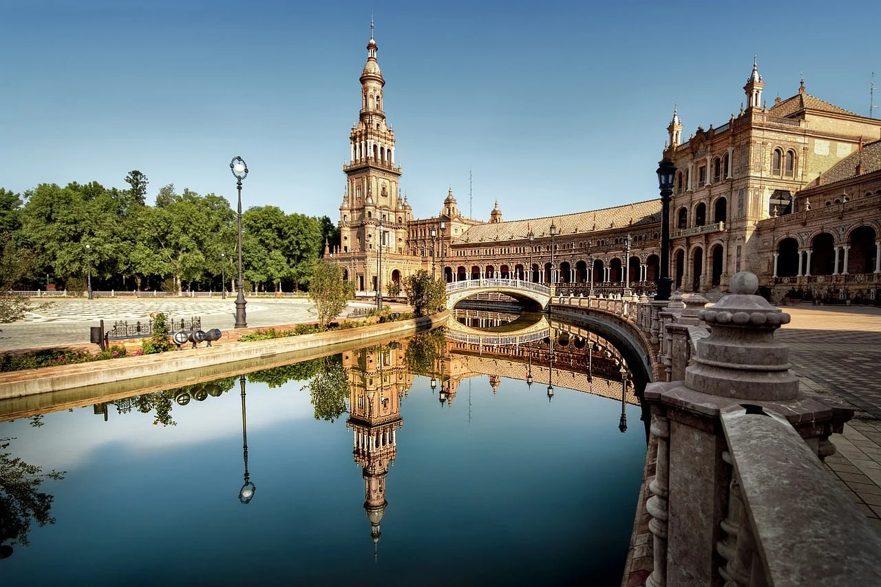 Daily life in a Spanish city for remote workers