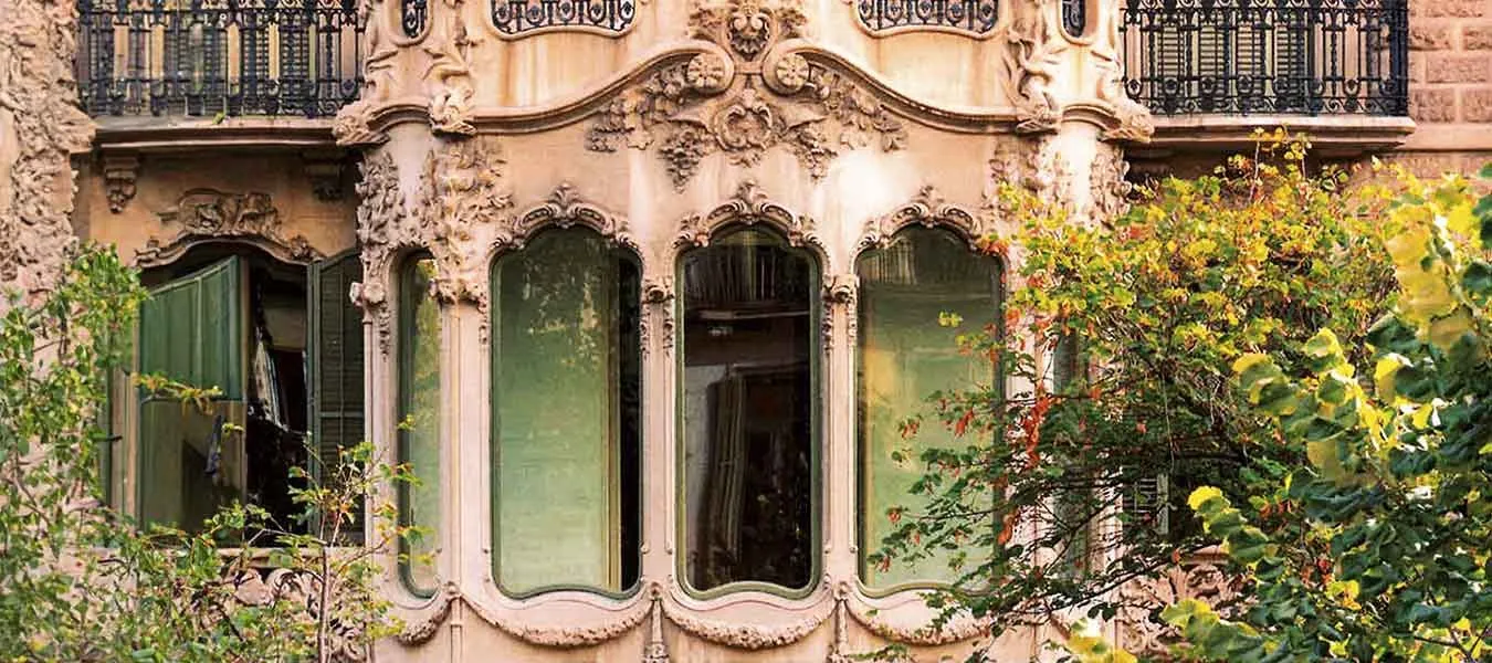 don Quijote Barcelona campus with an urban international atmosphere