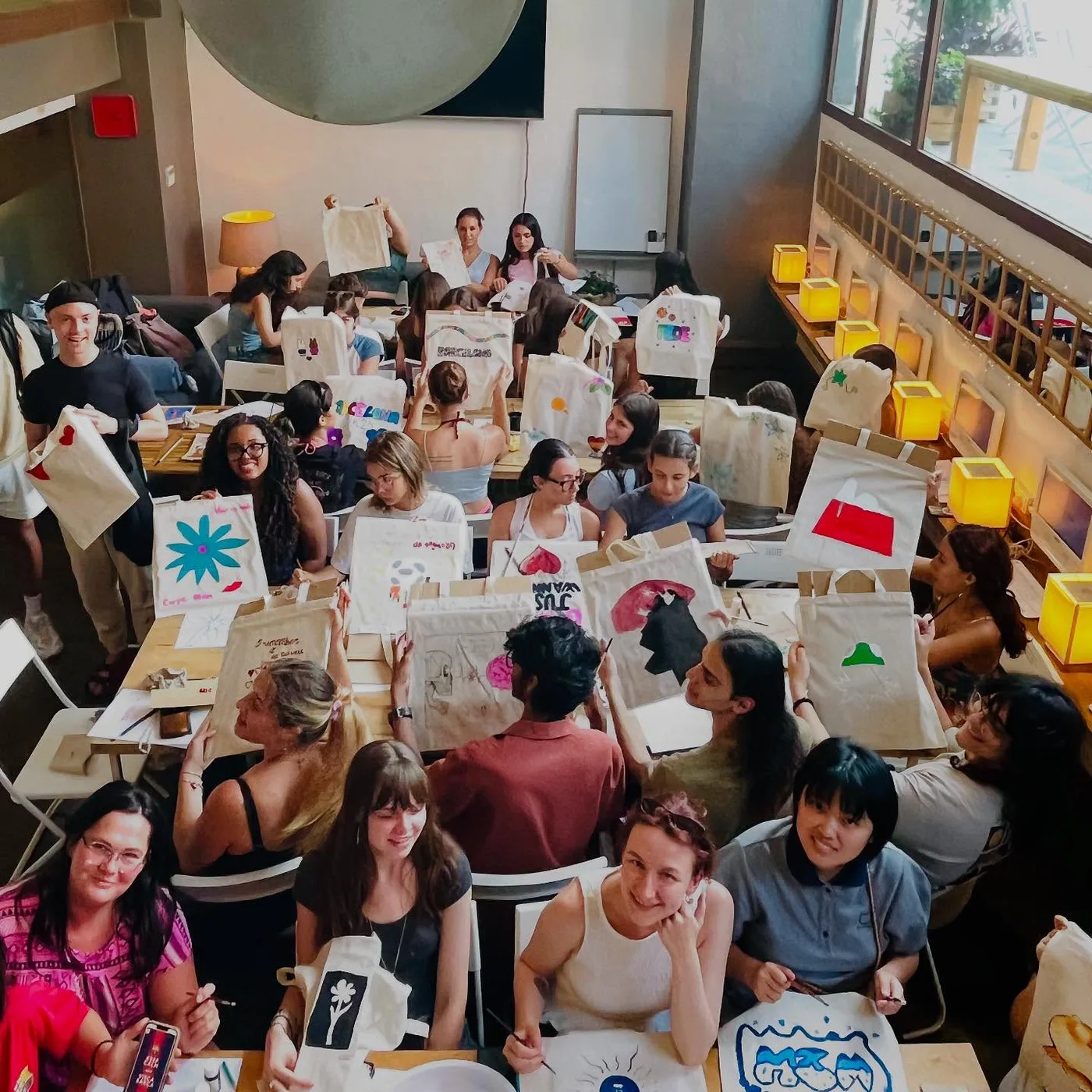 Interactive classroom activity at Kingsbrook Barcelona