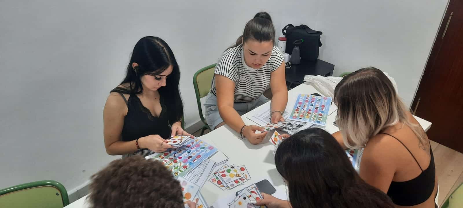 Aula moderna y luminosa en Sevilla Habla Escuela de Español