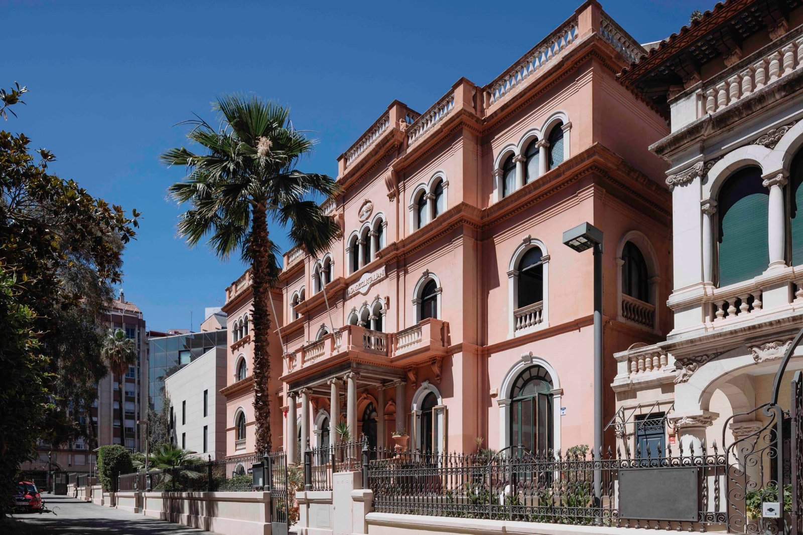 Fachada de Expanish Barcelona en el Eixample