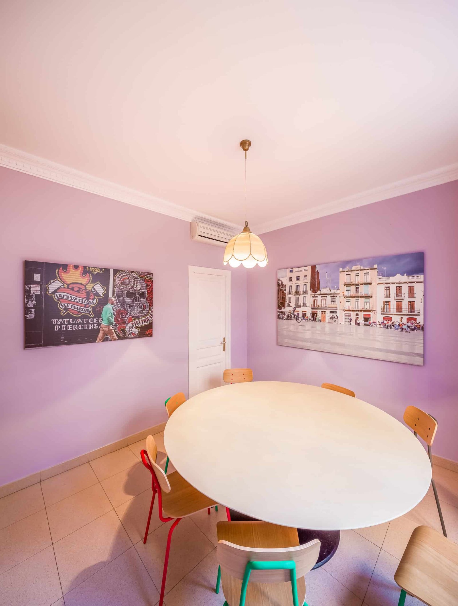 學生在教室上課